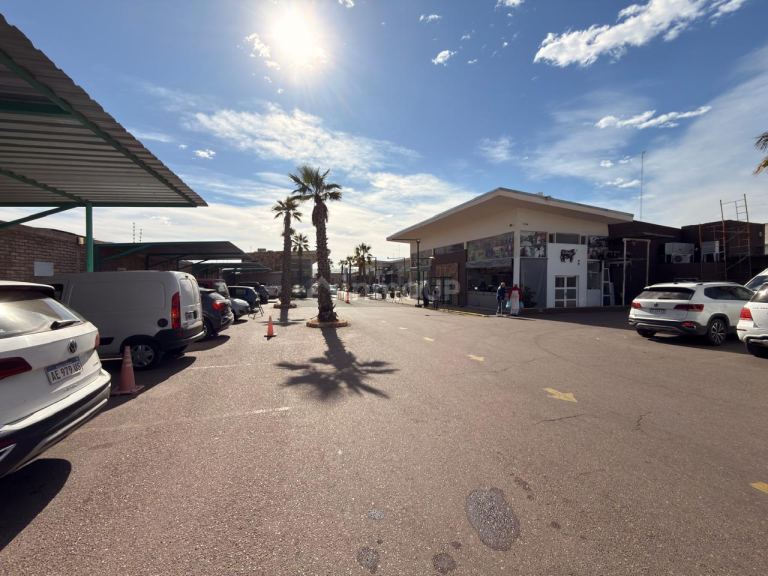 Local Comercial en Alquiler en Godoy Cruz, Mendoza
