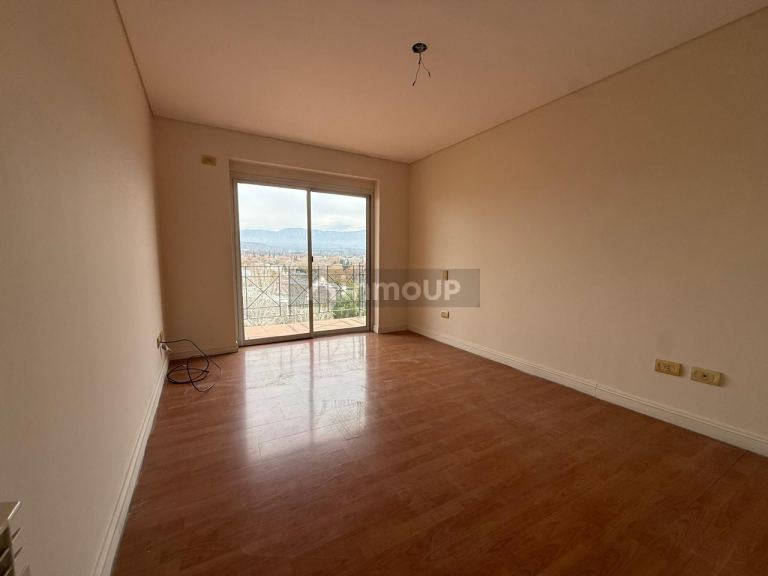Departamento en Venta en Godoy Cruz, Mendoza