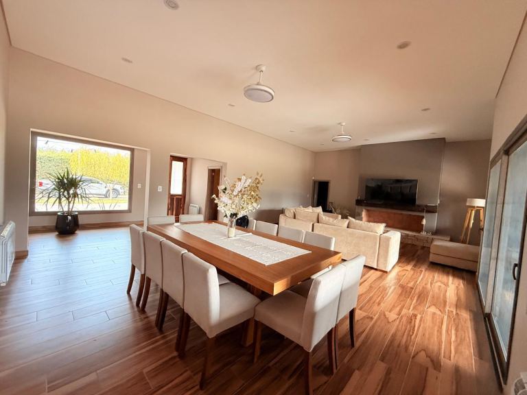 Casa en Venta en Maipu, Mendoza