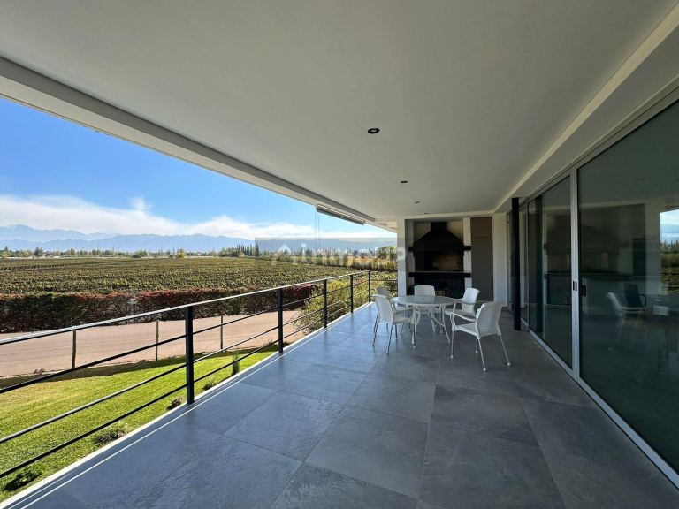 Casa en Venta en Lujan de Cuyo, Mendoza