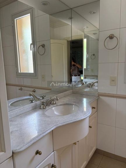 Casa en Venta en Guaymallen, Mendoza