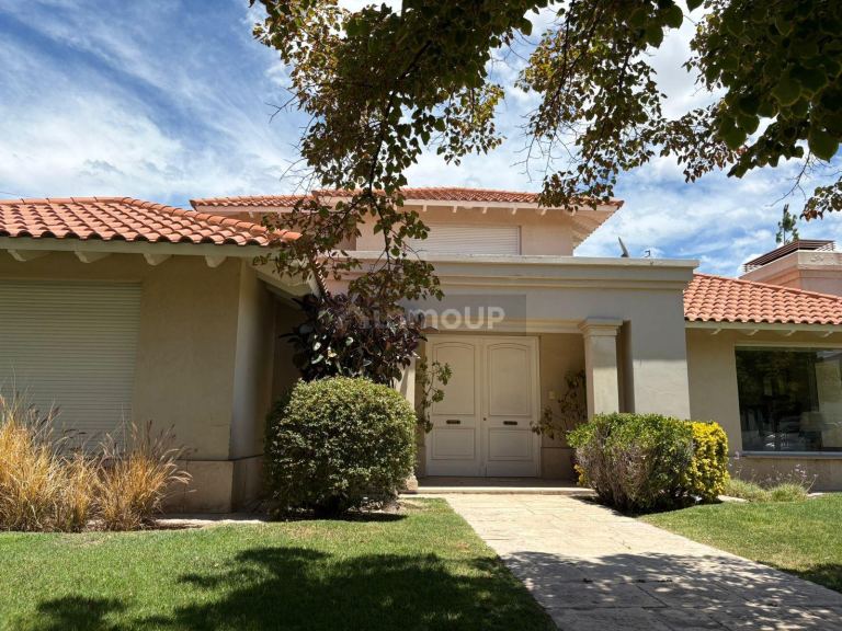 Casa en Venta en Guaymallen, Mendoza