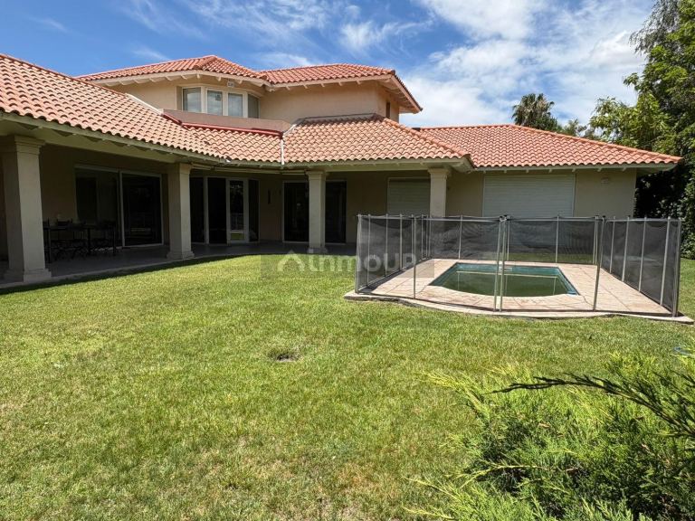 Casa en Venta en Guaymallen, Mendoza