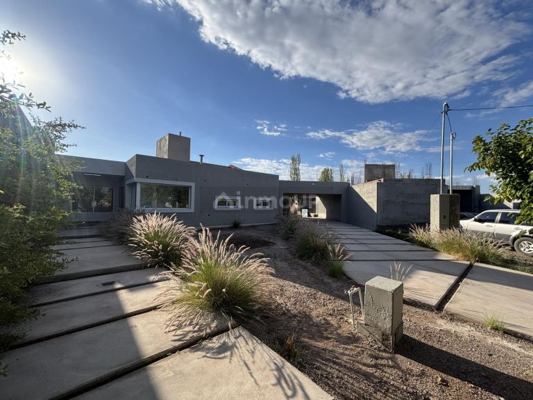 Casa en Venta en Maipu, Mendoza