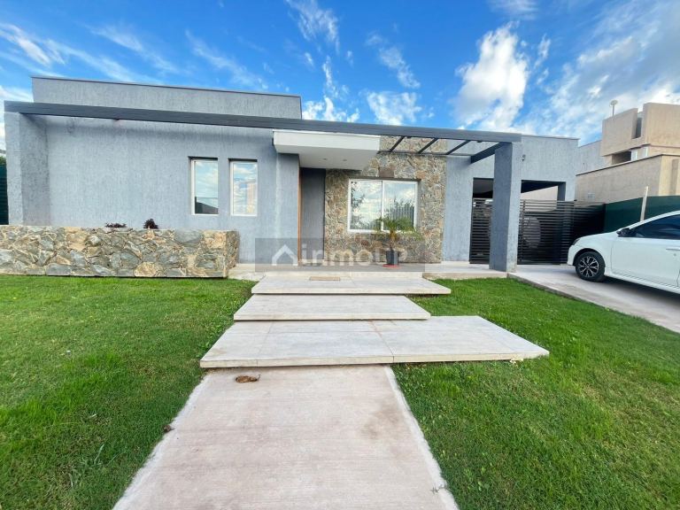 Casa en Venta en Maipu, Mendoza