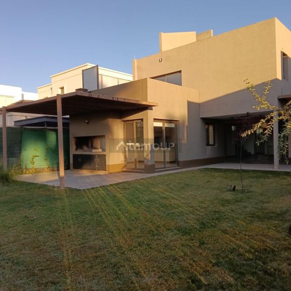 Casa en Venta en Las Heras, Mendoza