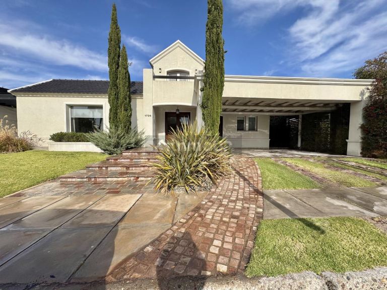Casa en Venta en Capital, Mendoza