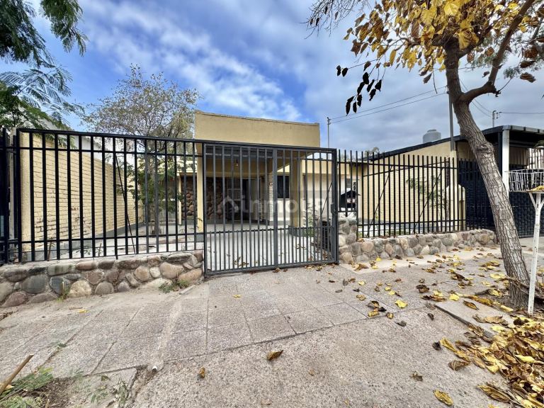 Casa en Venta en Godoy Cruz, Mendoza