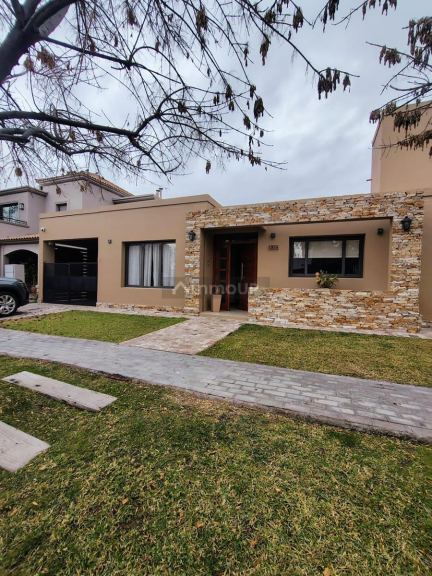 Casa en Venta en Maipu, Mendoza