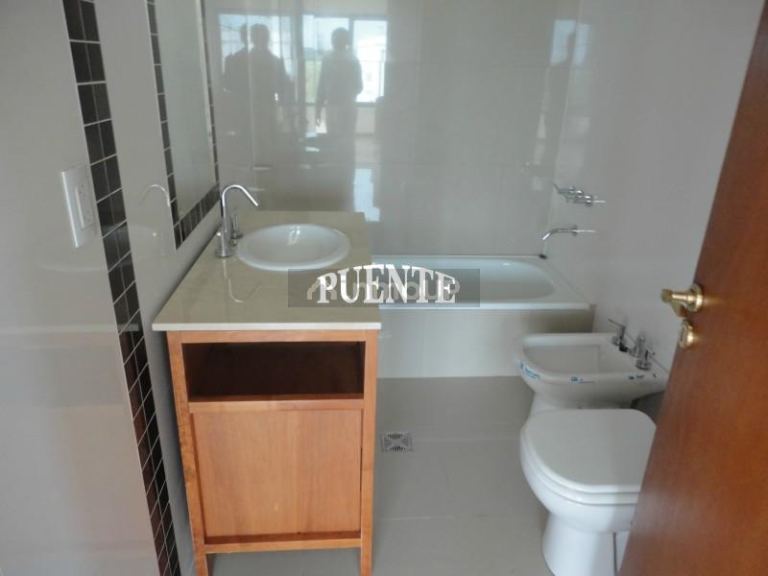 Casa en Venta en San Vicente, G.B.A. Zona Sur