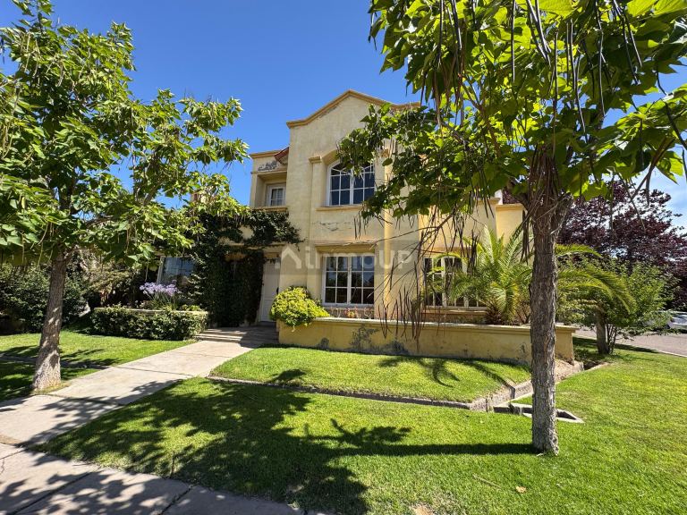 Casa en Venta en Godoy Cruz, Mendoza