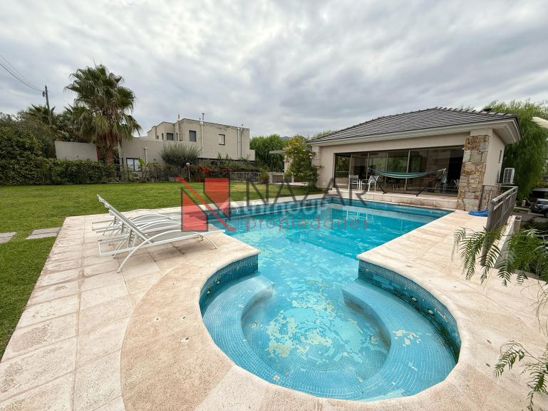Casa en Venta en Las Heras, Mendoza