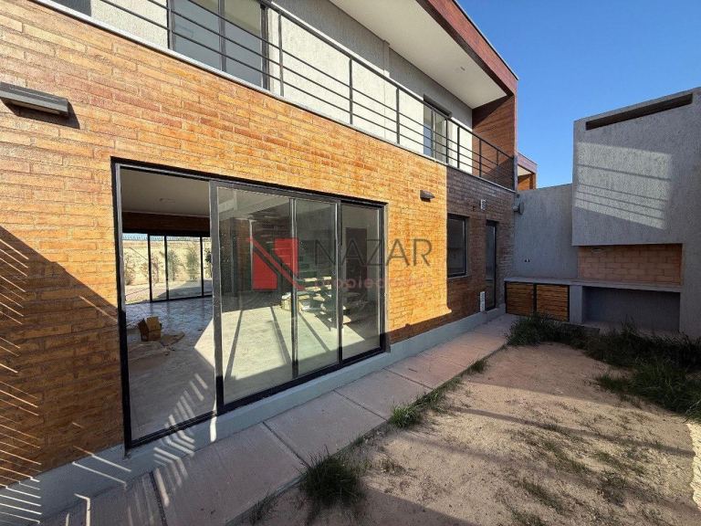 Duplex en Venta en Maipu, Mendoza