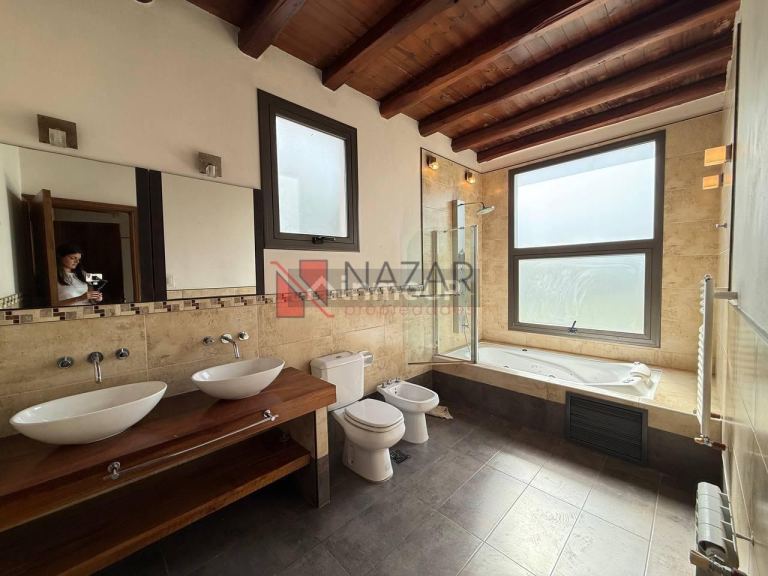 Casa en Alquiler en Maipu, Mendoza