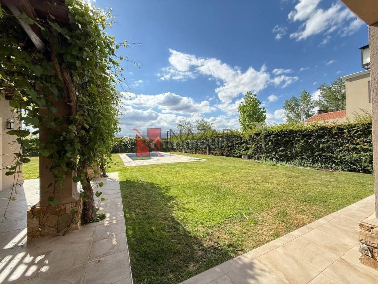 Casa en Alquiler en Maipu, Mendoza