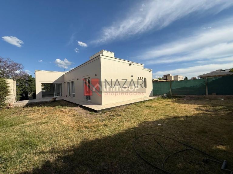 Casa en Alquiler en Maipu, Mendoza