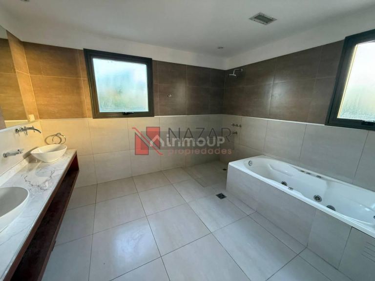 Casa en Alquiler en Maipu, Mendoza