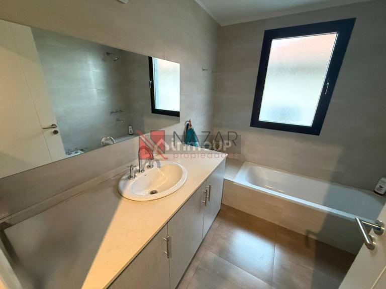 Casa en Alquiler en Godoy Cruz, Mendoza