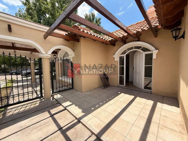 Casa en Alquiler en Godoy Cruz, Mendoza