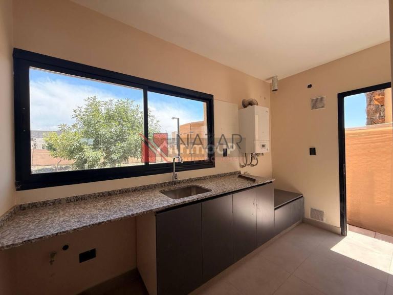 Casa en Venta en Maipu, Mendoza