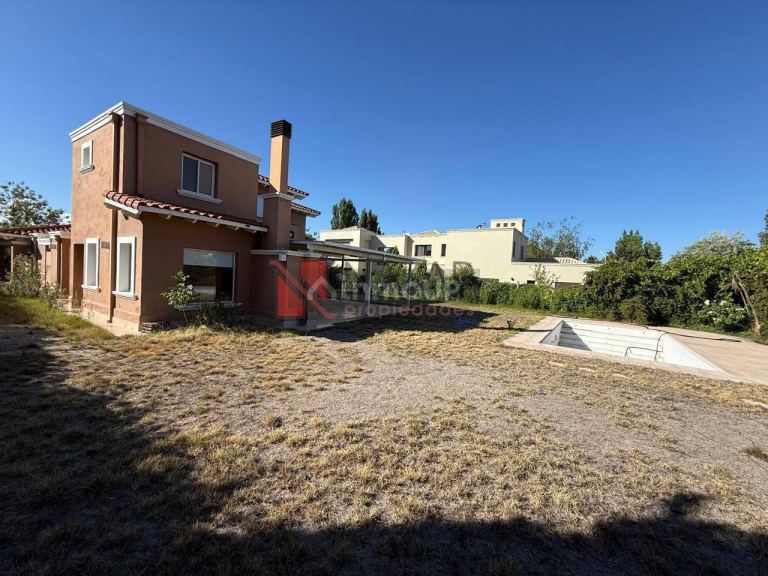 Casa en Venta en Maipu, Mendoza