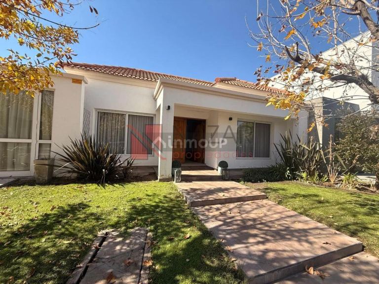 Casa en Venta en Maipu, Mendoza