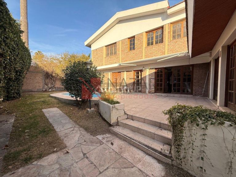 Casa en Venta en Godoy Cruz, Mendoza