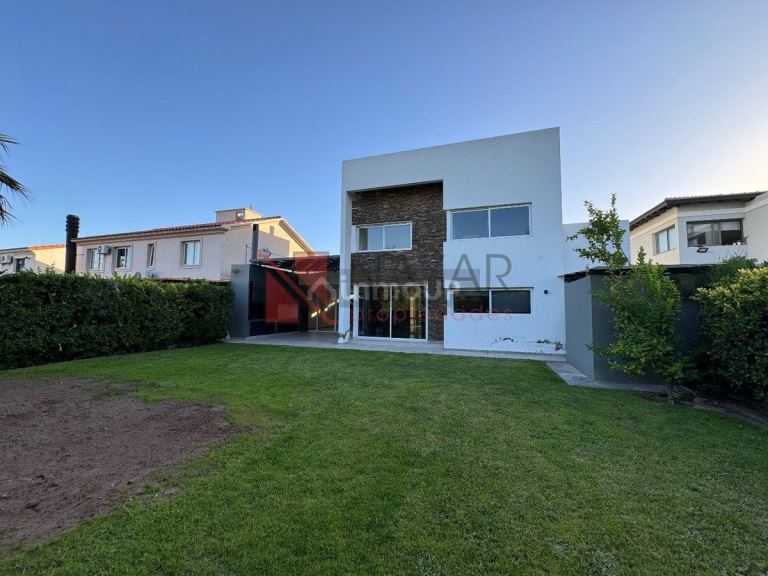 Casa en Alquiler en Godoy Cruz, Mendoza - USD 1.900 | Inmoup - 20