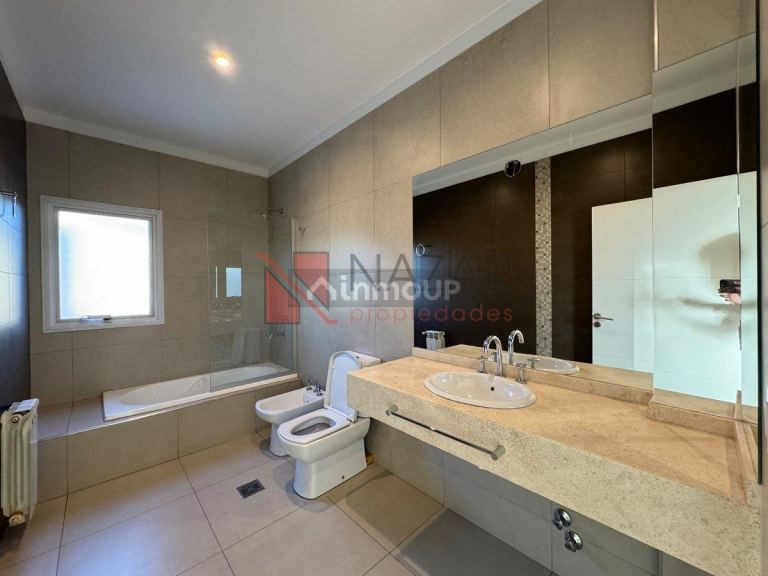 Casa en Alquiler en Godoy Cruz, Mendoza - USD 1.900 | Inmoup - 13