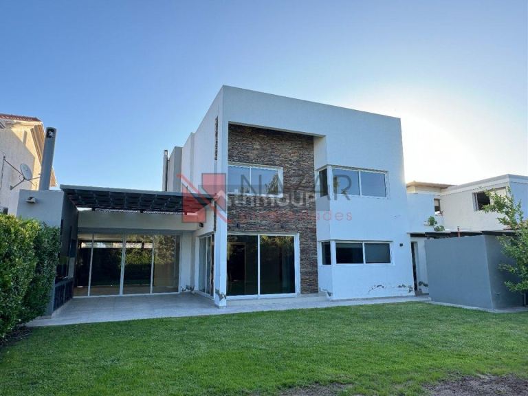 Casa en Alquiler en Godoy Cruz, Mendoza - USD 1.900 | Inmoup - 21