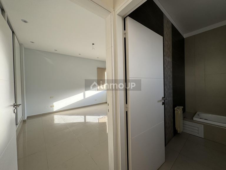 Casa en Alquiler en Godoy Cruz, Mendoza - USD 1.900 | Inmoup - 16
