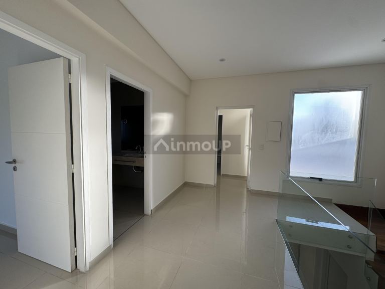Casa en Alquiler en Godoy Cruz, Mendoza - USD 1.900 | Inmoup - 10