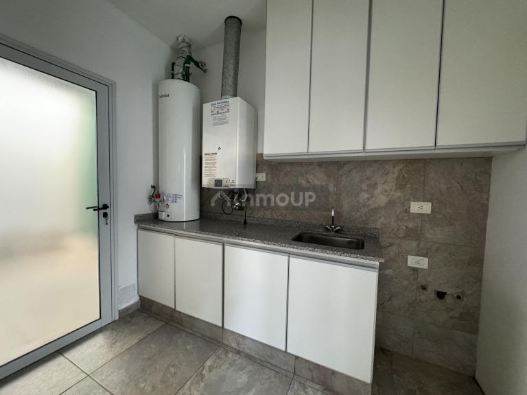Casa en Alquiler en Godoy Cruz, Mendoza - USD 1.900 | Inmoup - 7