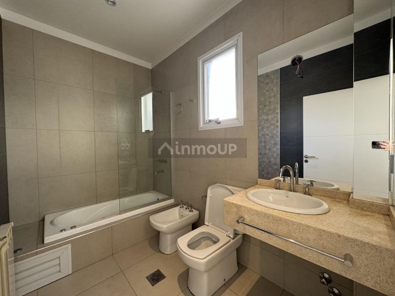 Casa en Alquiler en Godoy Cruz, Mendoza - USD 1.900 | Inmoup - 9