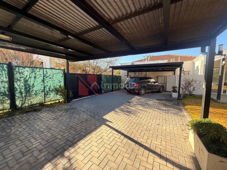 Casa en Venta en Godoy Cruz, Mendoza