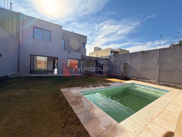 Casa en Venta en Maipu, Mendoza