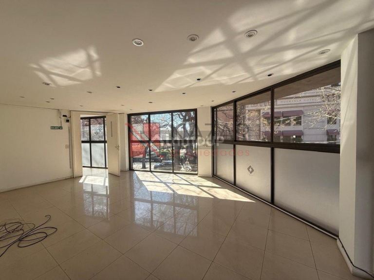 Oficina en Venta en Capital, Mendoza - USD 140.000 | Inmoup - 6
