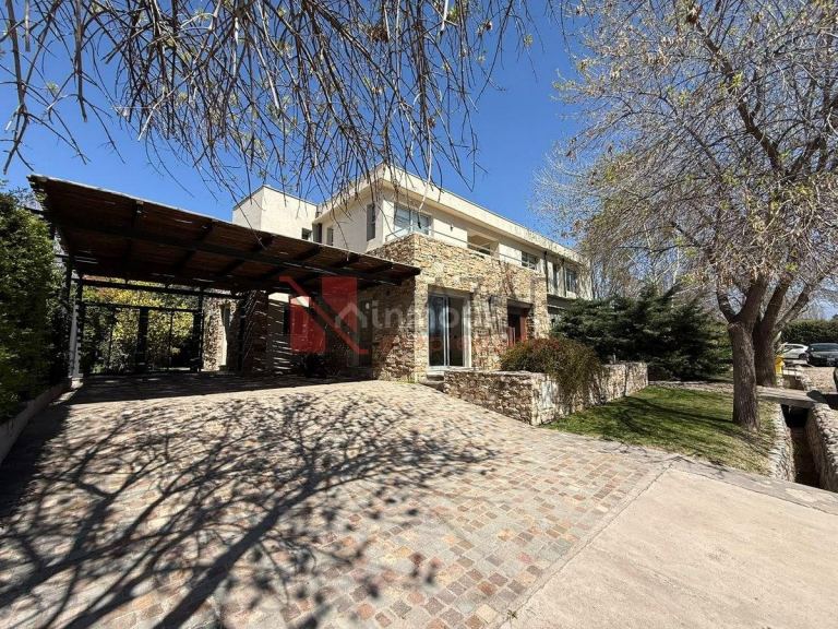Casa en Venta en Godoy Cruz, Mendoza