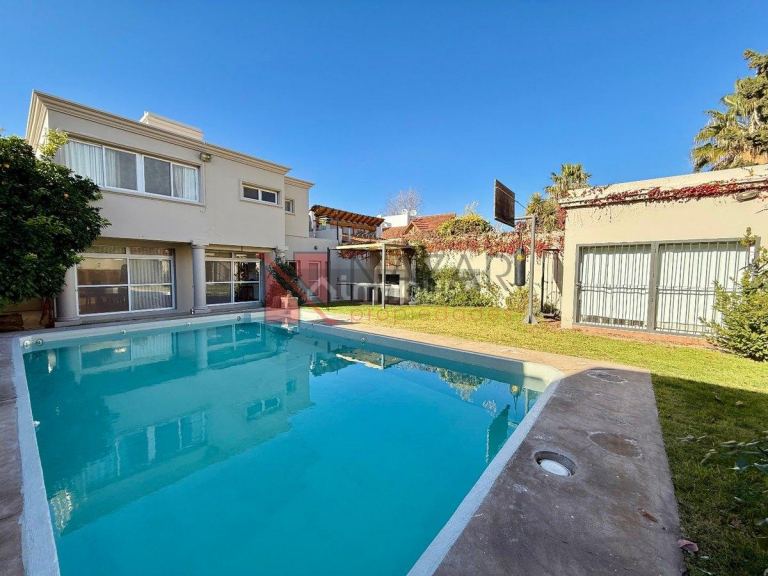 Casa en Venta en Godoy Cruz, Mendoza