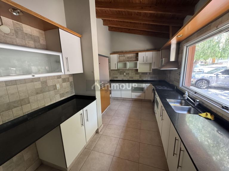 Casa en Alquiler en Las Heras, Mendoza