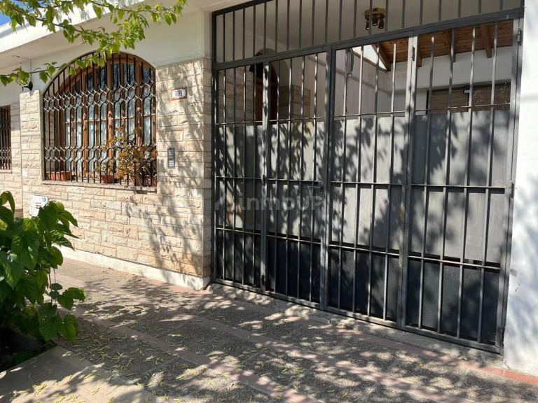 Casa en Venta en Guaymallen, Mendoza