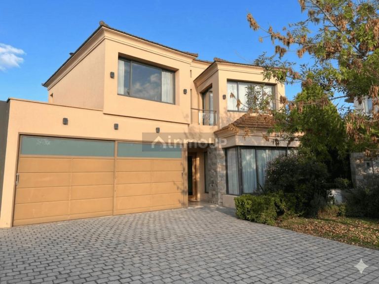 Casa en Venta en Guaymallen, Mendoza