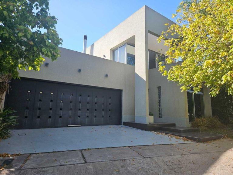 Casa en Venta en Guaymallen, Mendoza