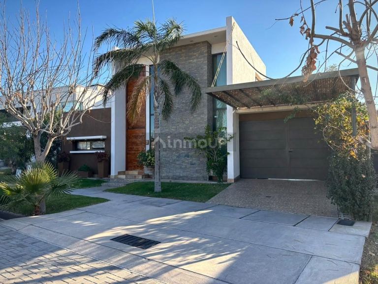 Casa en Venta en Guaymallen, Mendoza