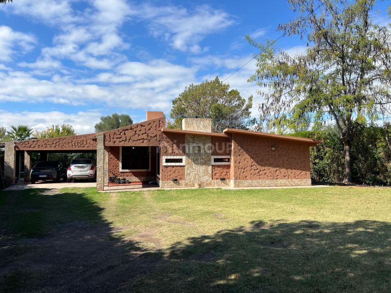 Casa en Venta en Guaymallen, Mendoza