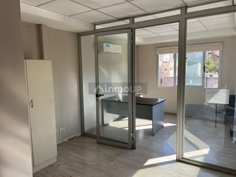 Oficina en Alquiler en Capital, Mendoza