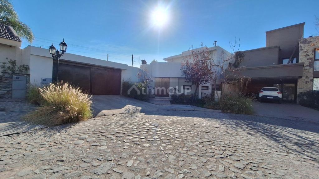 Casa en Venta en Guaymallen, Mendoza