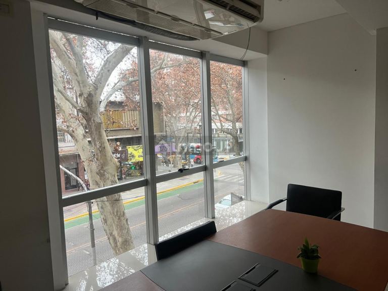 Oficina en Alquiler en Capital, Mendoza