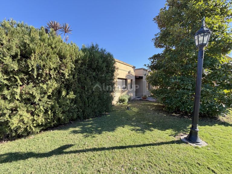 Casa en Venta en Escobar, G.B.A. Zona Norte