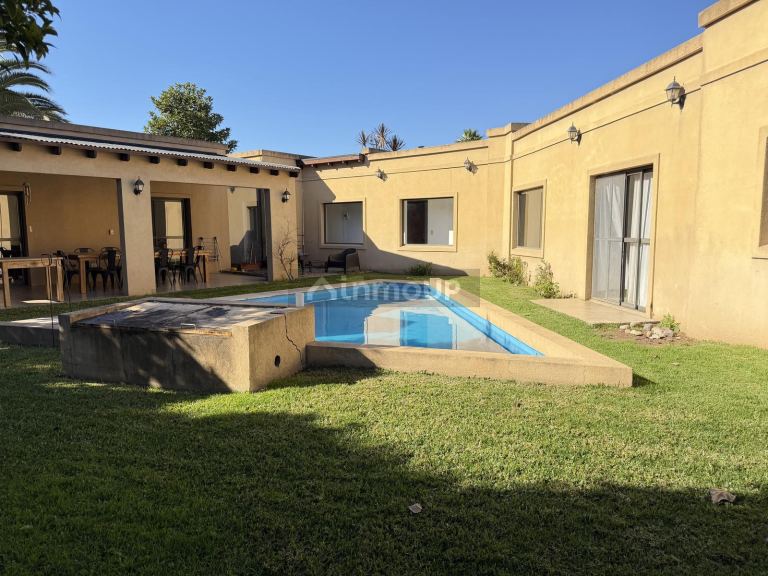 Casa en Venta en Escobar, G.B.A. Zona Norte